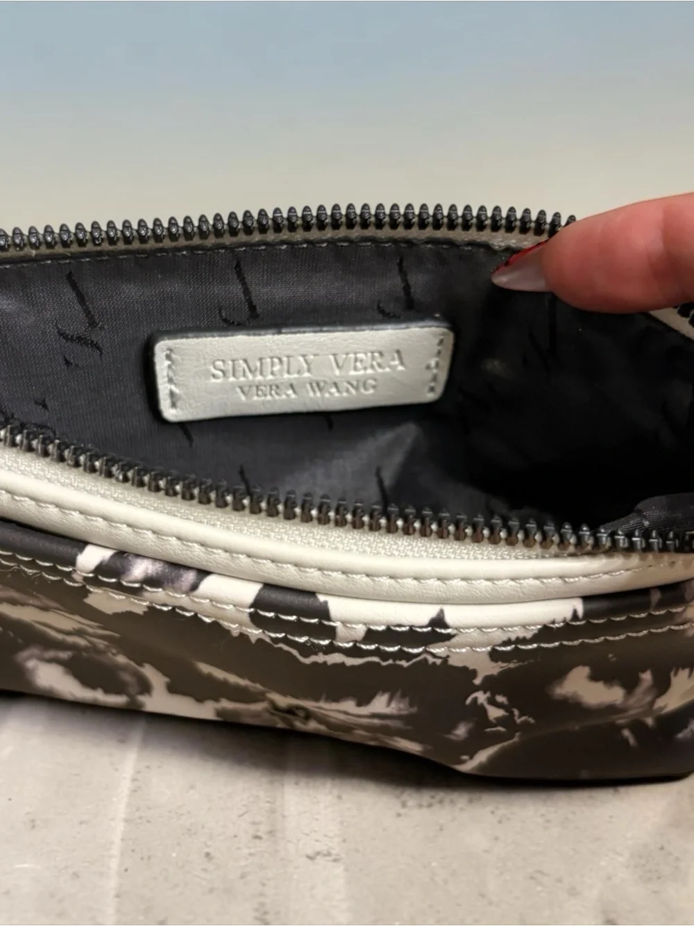 Simply Vera Vera Wang Black and White Floral Wristlet